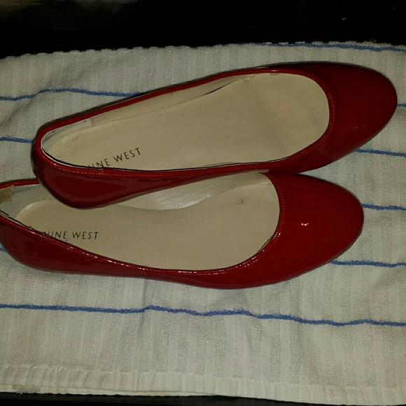 Nine West patent red Fedra flat