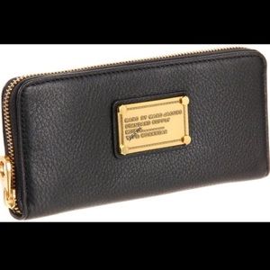 Marc Jacobs wallet