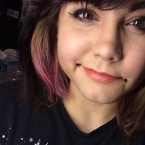 Meet your Posher, Teia