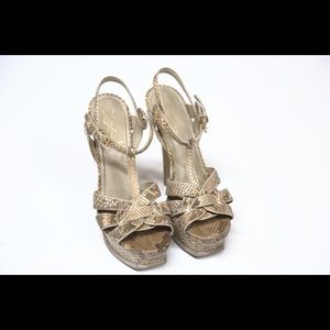 Shoes Shoes