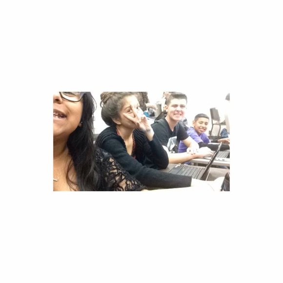 Meet your Posher, Miriam - Picture 1 of 1