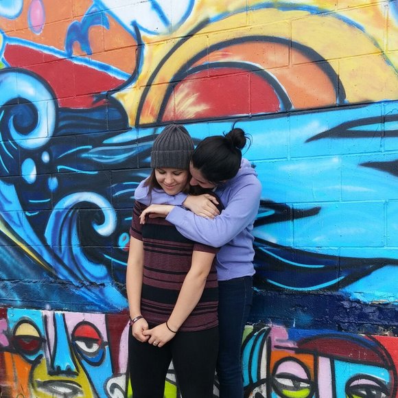 Meet your Posher, Eden - Picture 1 of 1