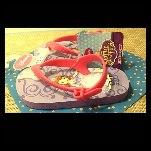 Disney Sofia  Kids Flip flops size 5/6