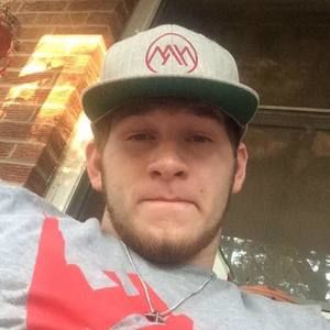 Meet your Posher, Levi