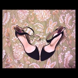 Brand new BCBG suede heels