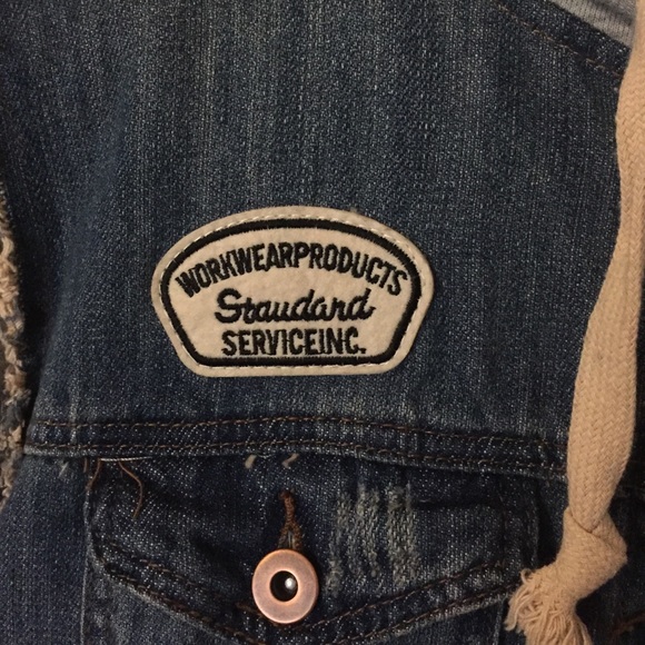 Jean jacket with hoodie - Picture 4 of 4