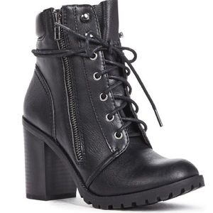 Darma Boots