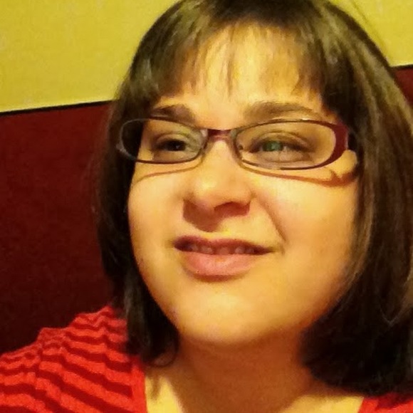 Meet your Posher, Stephanie - Picture 1 of 1