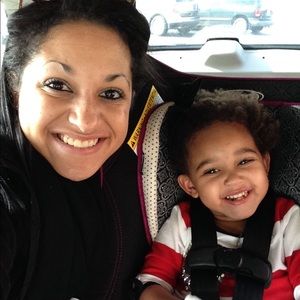 Meet your Posher, Caitlin