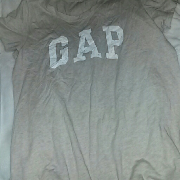 Tan GAP t-shirt