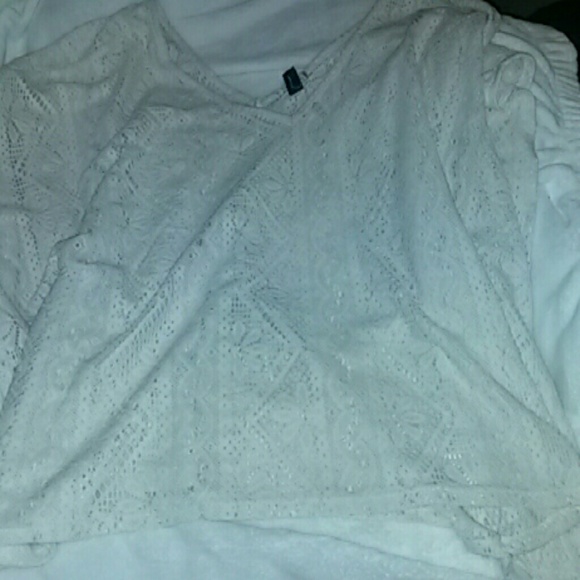 ADORABLE lace semi crop top