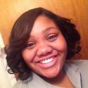 Meet your Posher, Amilya