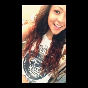 Meet your Posher, Vanessa