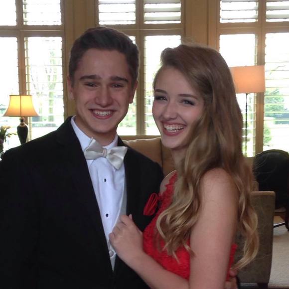 Meet your Posher, Chloe - Picture 1 of 1