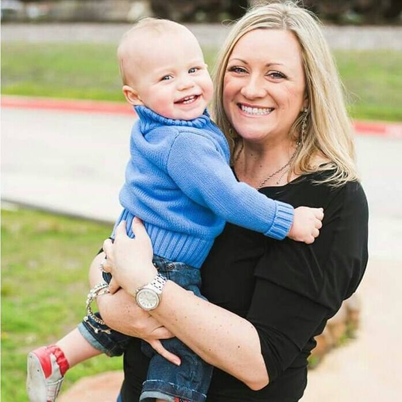 Meet your Posher, Ashley