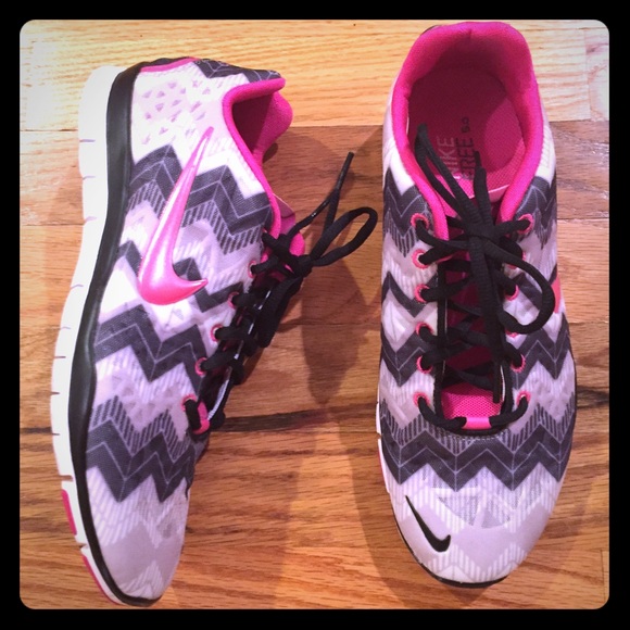⚡️ Nike Tri Fit 3 Chevron running shoes