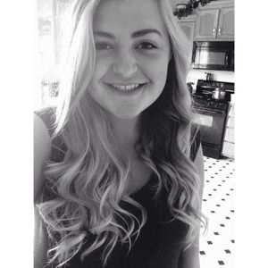 Meet your Posher, Mallory