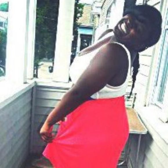 Meet your Posher, Laysia