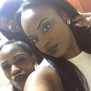 Meet your Posher, Briana