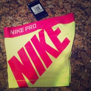 Nike pro spandex size xs