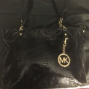 ❌Sold❌Authentic Michael Kors Snakeskin tote