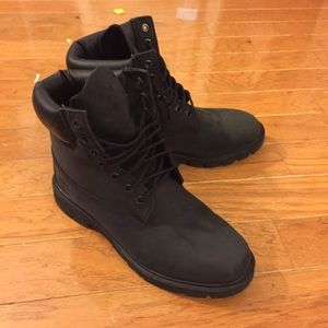 Black timberland boots