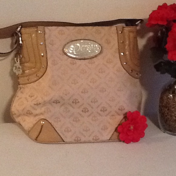 Dereon handbag❤️💯