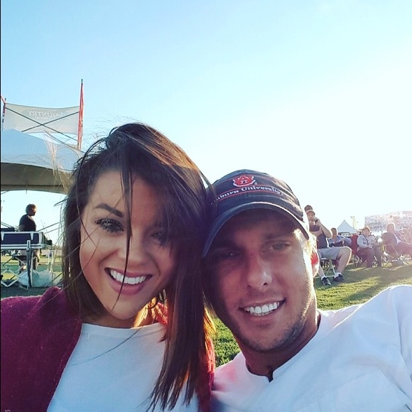 Meet your Posher, Alisha - Picture 2 of 3