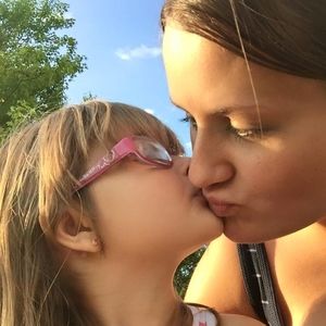 Meet your Posher, Deirdre