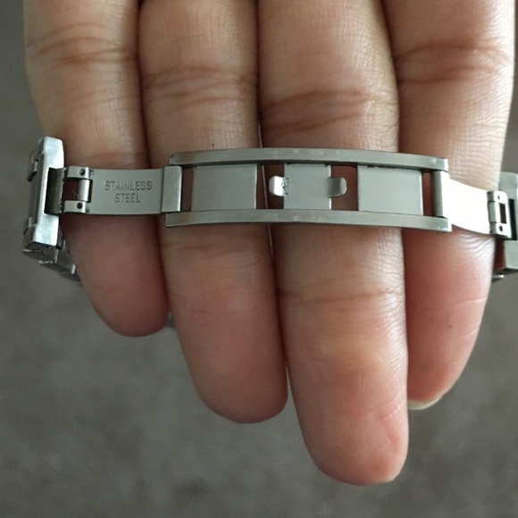 Women's Bulova Watch - Picture 4 of 4