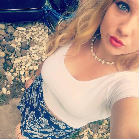 Meet your Posher, Cassie