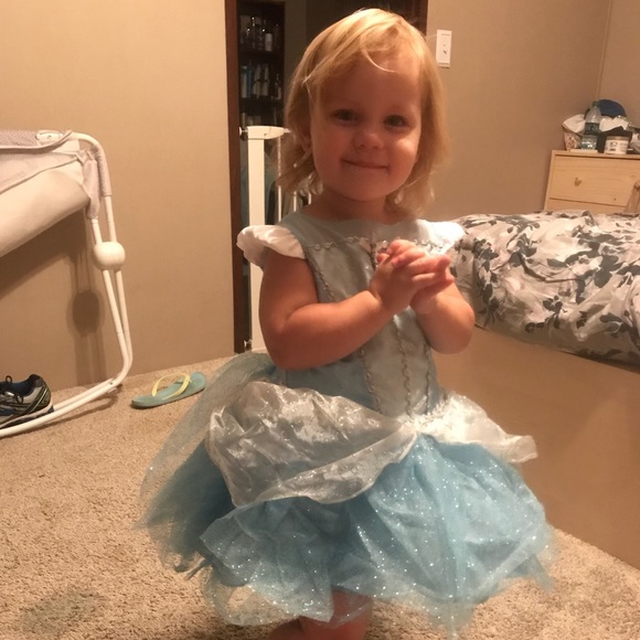 Meet your seller❤️🌺 - Picture 4 of 5