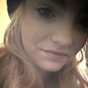 Meet your Posher, Shawna