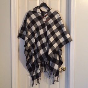 Jessica Simpson winter shaw