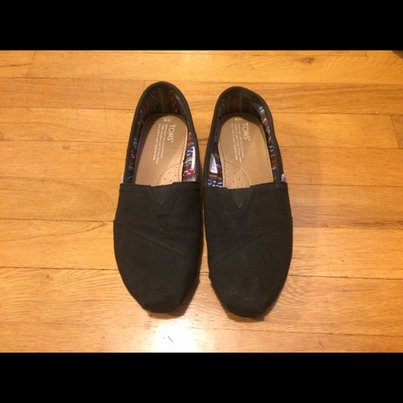 Toms Black On Black Canvas Classics