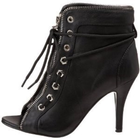 N.Y.L.A Frissy Leather Peep Toe Ankle Bootie 8.5