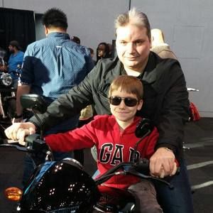 Meet your Posher, Max