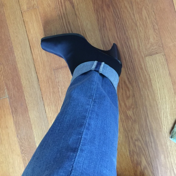 Chic booties - Picture 4 of 4