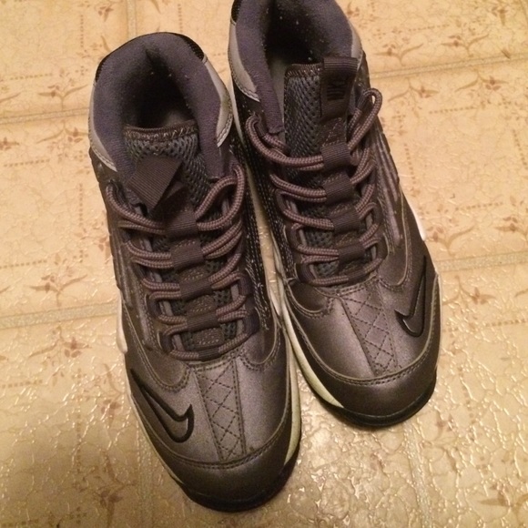 Metallic grey Griffeys