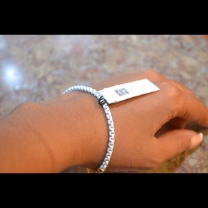 Zenzii simple bracelet - pale powder blue