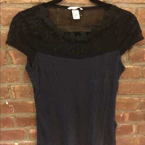 Navy cap sleeve tshirt with black lace trim