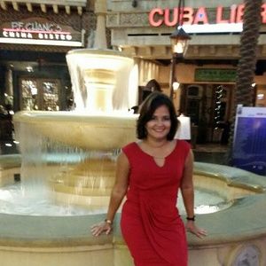 Meet your Posher, Esther