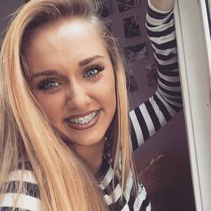 Meet your Posher, Kayley