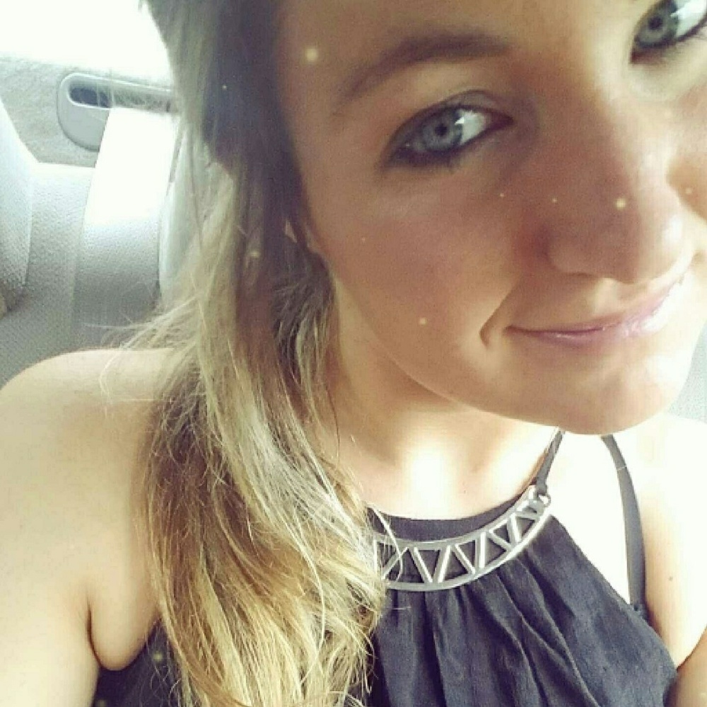 Meet your Posher, Brittney