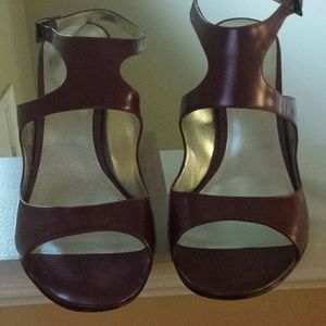 Meet your Posher, Shanti