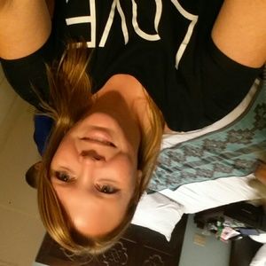 Meet your Posher, Amanda