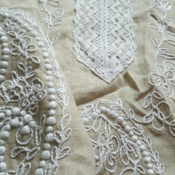 Beautiful tunic - Picture 4 of 4