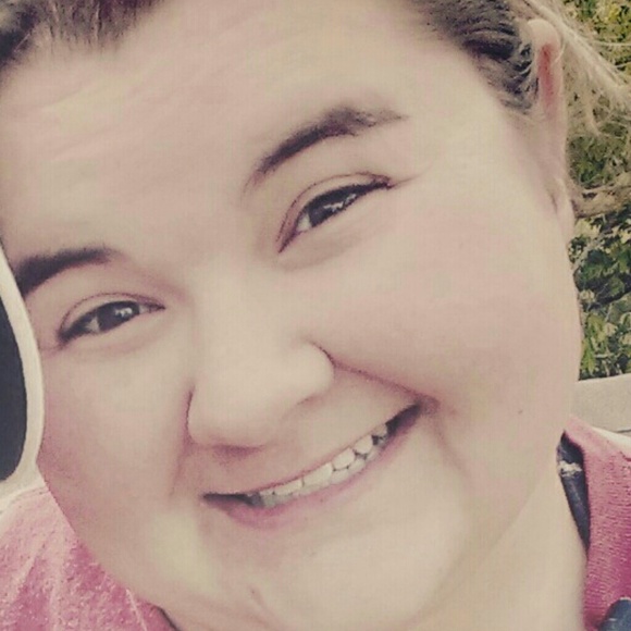 Meet your Posher, Michaela - Picture 1 of 1