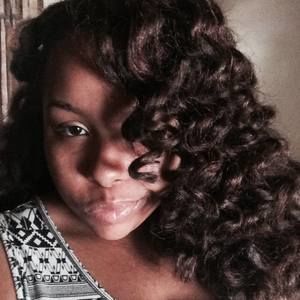 Meet your Posher, Tiesha