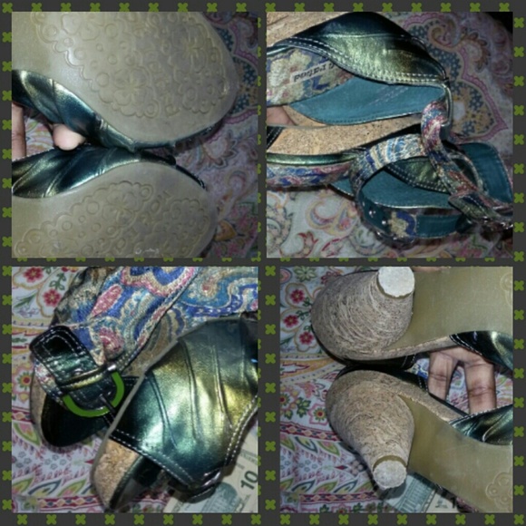 Not Rated Paisley Printed Sandals - Picture 4 of 4